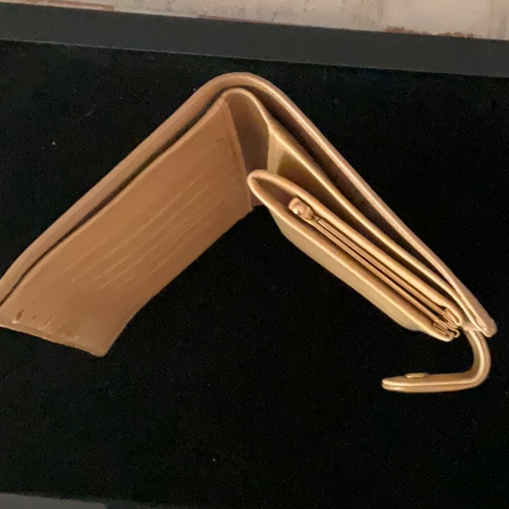 Chanel Beige Leather Wallet - Picture 11 of 16
